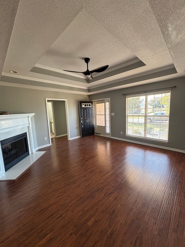 Building Photo - 221 Stirling Bridge Dr
