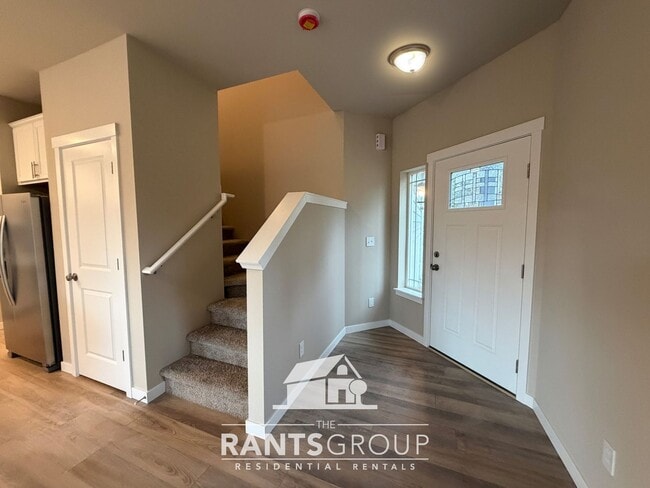 Building Photo - Leah's Landing