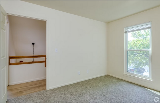 Building Photo - 14773 W Hidden Creek Ct