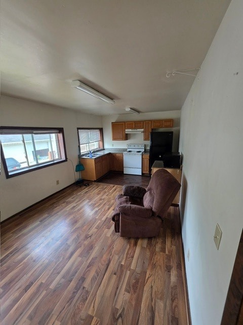 Building Photo - 10561 N Loomis Rd