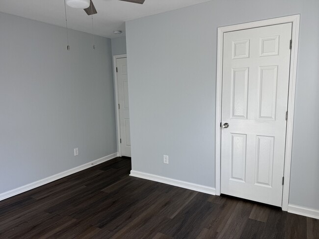 Building Photo - 118 Mineral Springs Rd