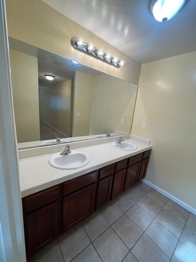 Building Photo - Coming Soon!