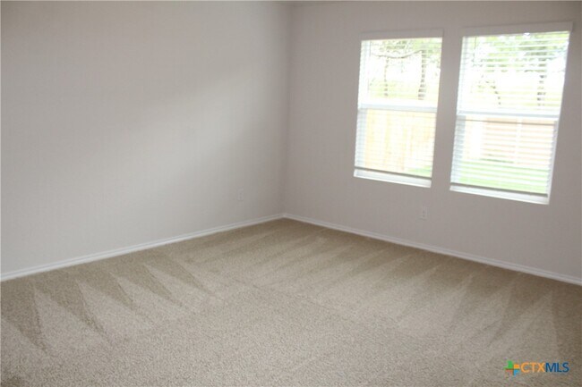 Building Photo - 841 Margay Lp
