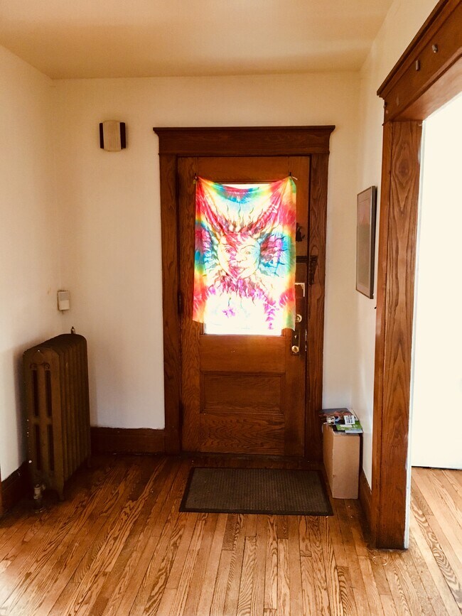 Building Photo - 116 Mitchell St