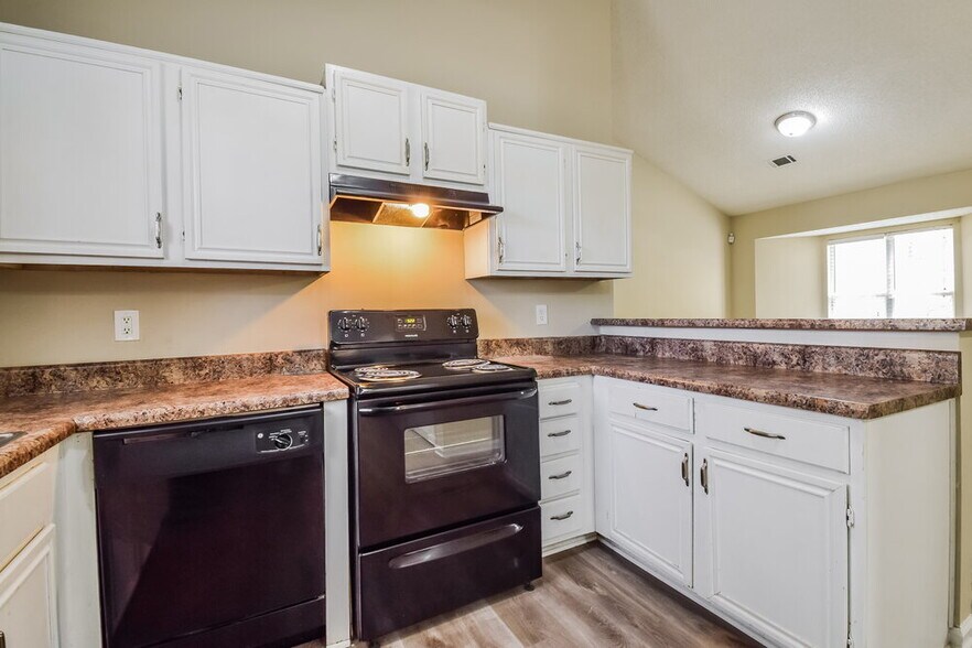 Building Photo - 1466 Fall Creek Trce