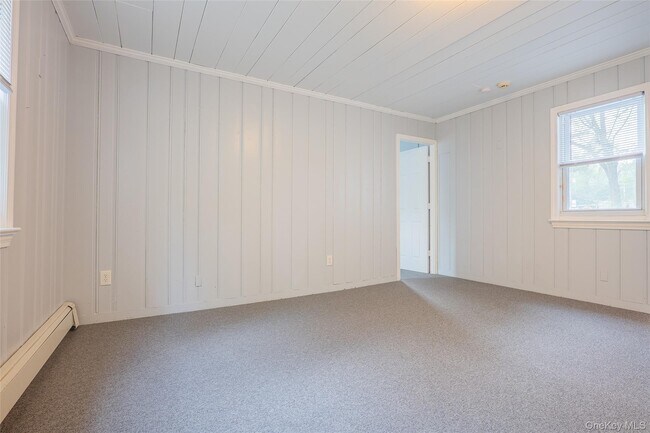 Building Photo - 498 NY-52