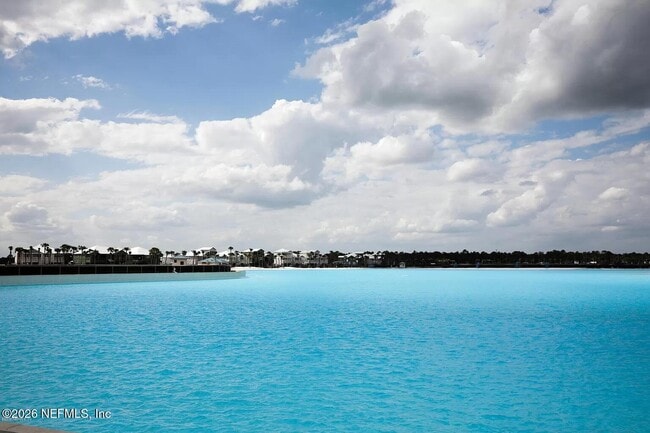 Building Photo - 261 Killarney Ave