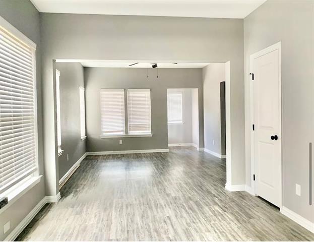 Building Photo - 312 N Elliott Ave