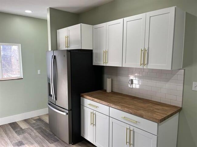 Building Photo - Questions pleas contact Joshua LaFever 501...