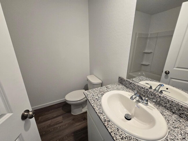 Building Photo - 736 Dylan Ct