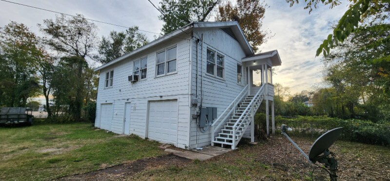 Building Photo - 605 N 4th St