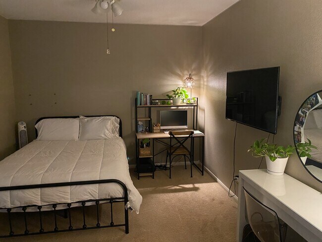 Building Photo - 15 C R 640 B C