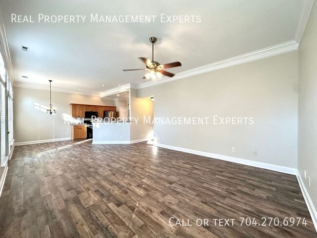 Building Photo - 8900 Hadco Ln