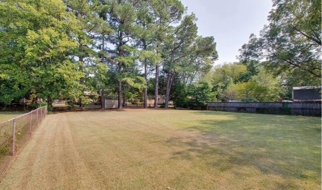 Building Photo - 11207 Crestfield Dr SE