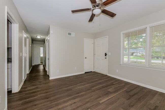 Building Photo - 2332 Watkins Dr