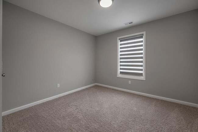 Building Photo - 242 Elkhorn Meadows Dr