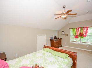 Building Photo - 8013 Peony Ct