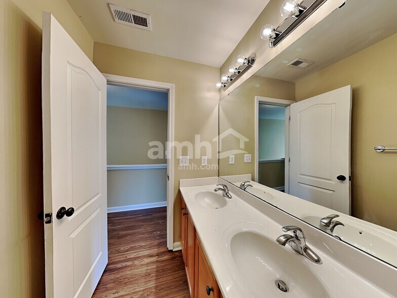 Building Photo - 3624 Willow Stone Ln