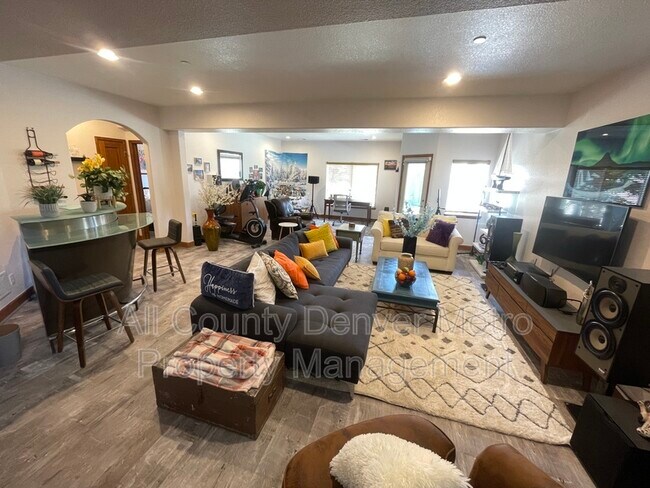 Building Photo - 6922 N Fargo Trail