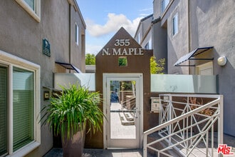 Building Photo - 355 N Maple St