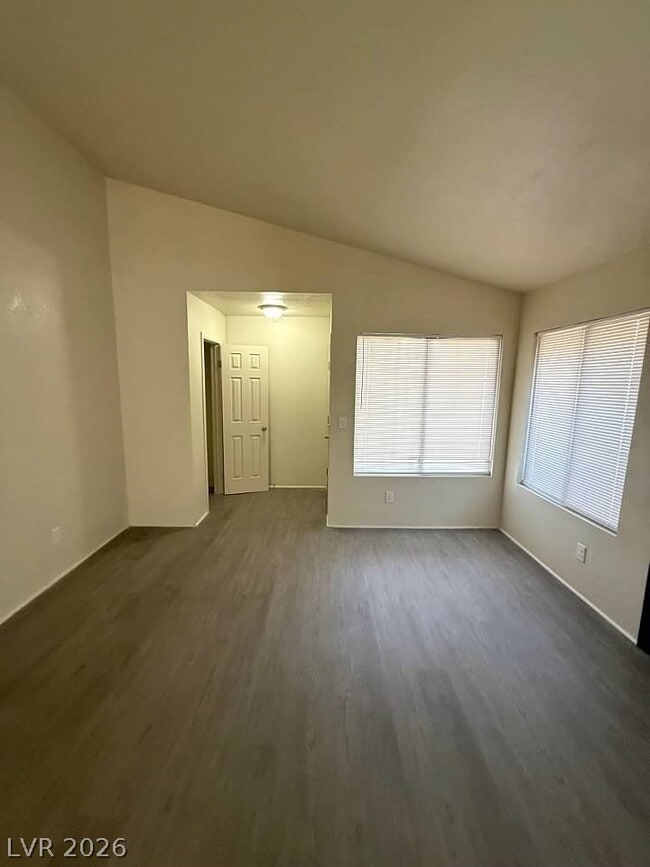 Building Photo - 5483 Requa Ave