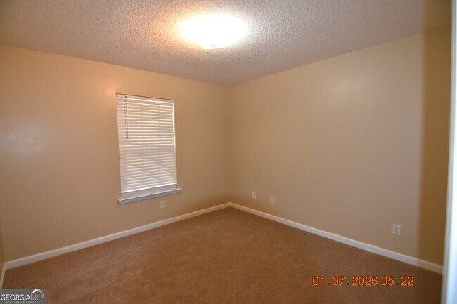 Building Photo - 145 Huntington Dr