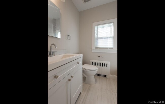 Building Photo - 46 Continental Pl