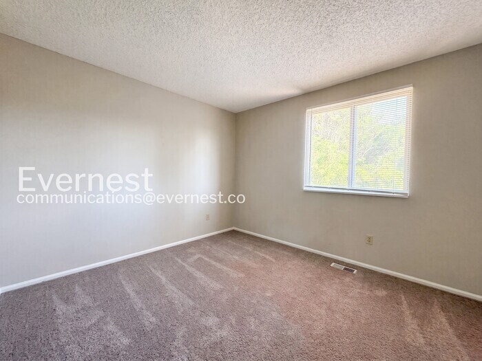 Building Photo - 9695 W 81st Ave