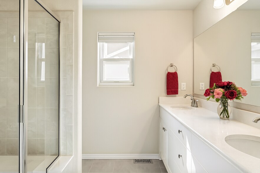 Building Photo - 6101 Inman Vw