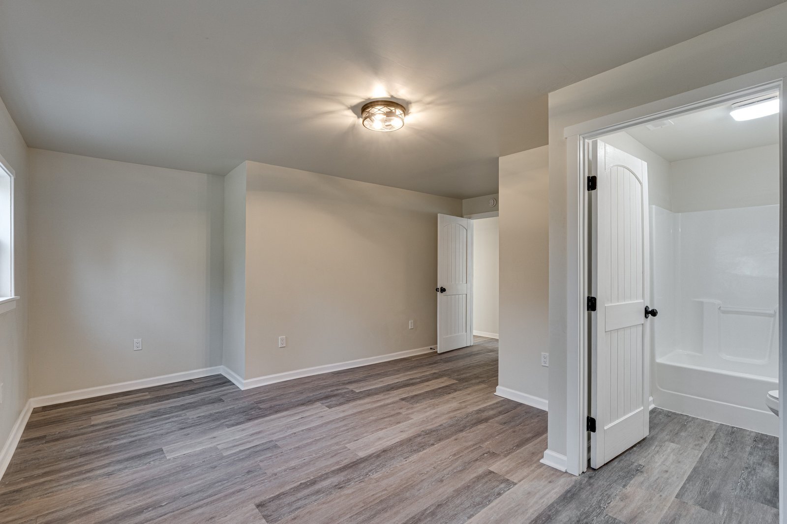 Building Photo - 934 Hulana St