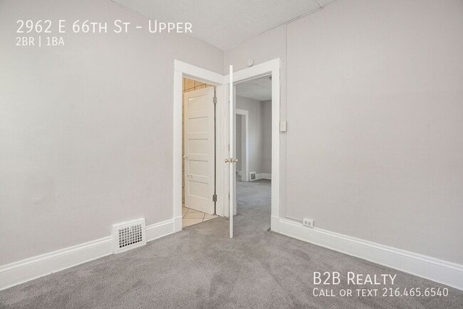 Building Photo - 2962 E 66th St
