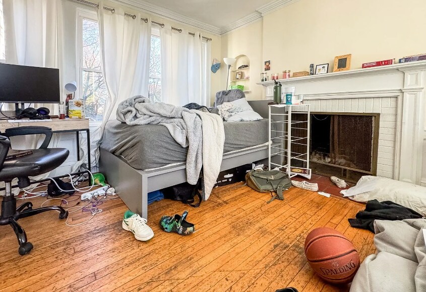 Building Photo - 28 Manet Rd