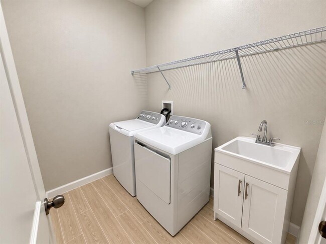 Building Photo - 763 Pilea St