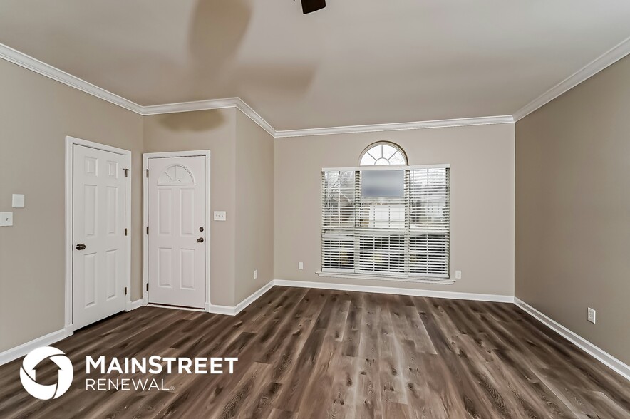 Building Photo - 1008 Lexington Dr