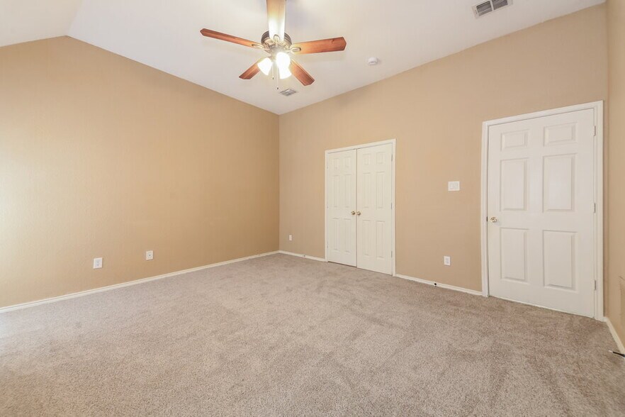 Building Photo - 4713 Baton Rouge Blvd