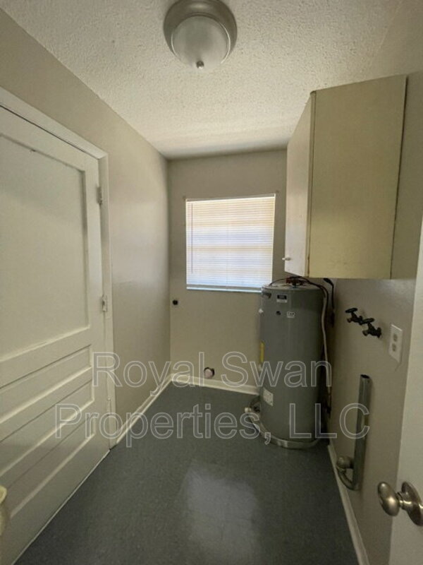 Building Photo - 914 Marietta St