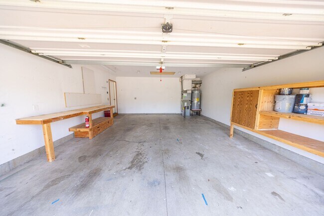 Building Photo - One Level Ranch Home - Three Bedrooms