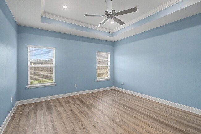 Building Photo - 13569 Sarus Dr