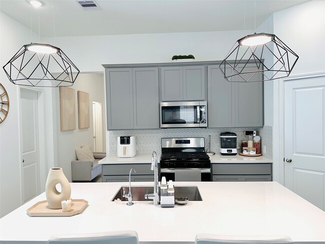 Building Photo - 7419 Caprock Cyn Ln