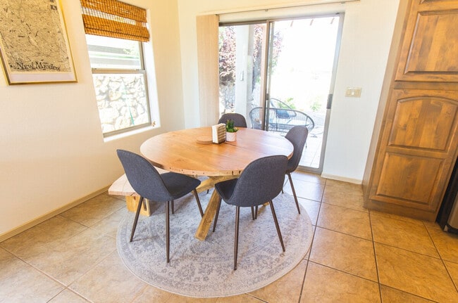 Building Photo - 1932 Sonoma Ranch Blvd