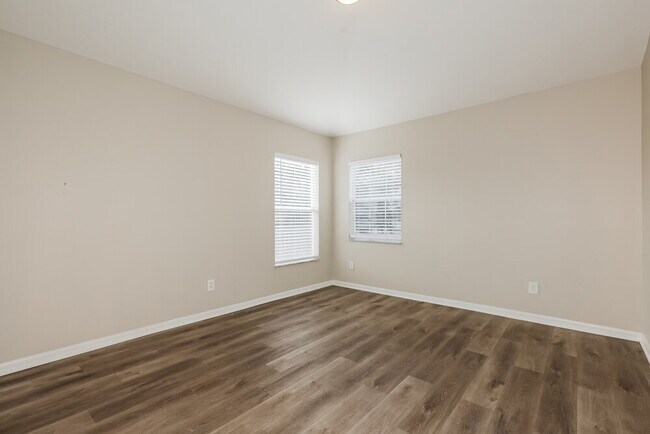 Building Photo - 12614 Montford Ln