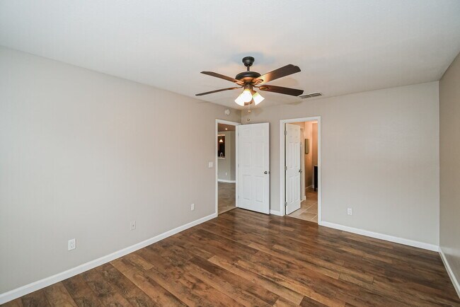 Building Photo - 3103 Olde Sutton Parke Dr