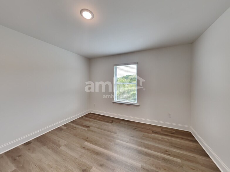 Building Photo - 866 Whatley Mill Cir SE