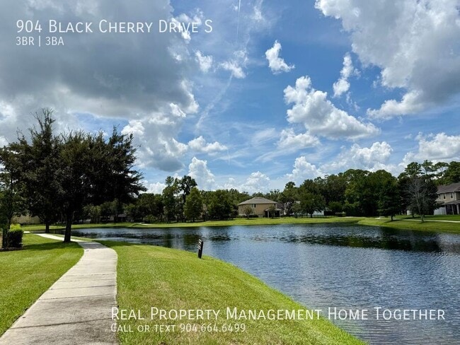 Building Photo - 904 Black Cherry Dr S