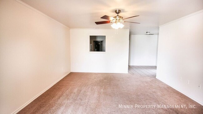 Building Photo - 908 N Belmont Ave