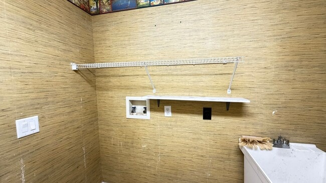 Building Photo - The Glads