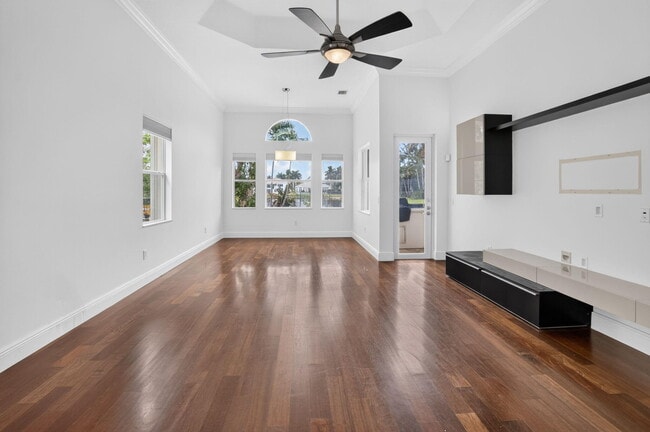 Building Photo - 9511 Savona Winds Dr