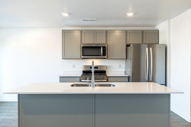 Building Photo - Townhome in Long Valley Community