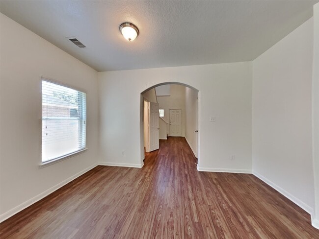 Building Photo - 5702 Rocky Trail Dr