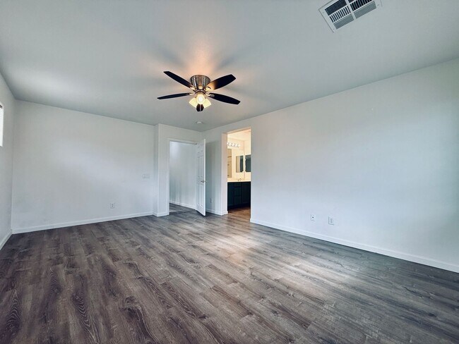Building Photo - Gated Community Home in Centennial Hills!